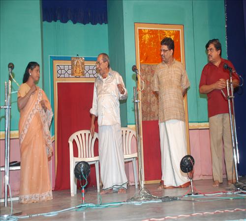 2010-Drama-Neenka Yaar Pakkam-12