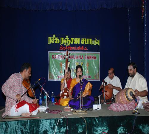 2010-Vocal-Gayathri Vengataraghavan-04