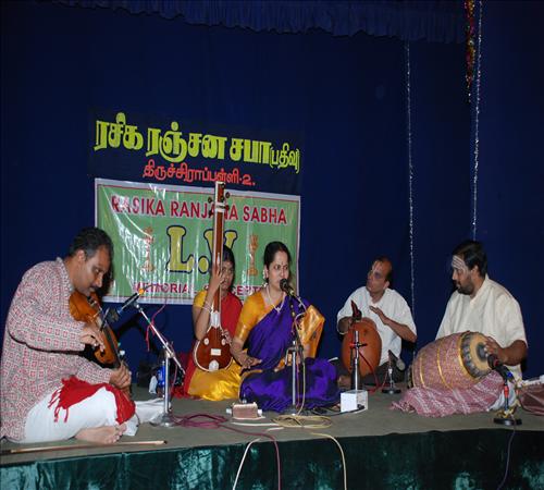 2010-Vocal-Gayathri Vengataraghavan-06