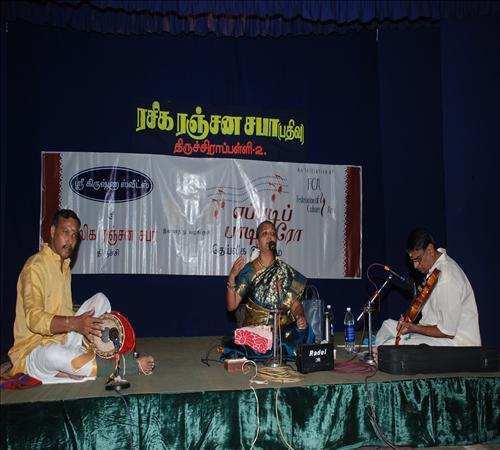 2010-Vocal-Renganayaki Sachithanandham-01