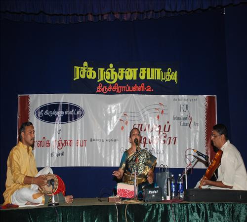 2010-Vocal-Renganayaki Sachithanandham-03