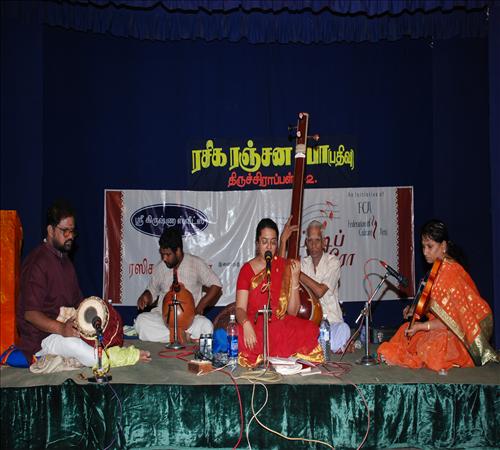 2010-Vocal-SubaSri Ramachinderan-04