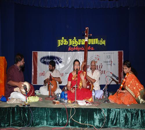 2010-Vocal-SubaSri Ramachinderan-09