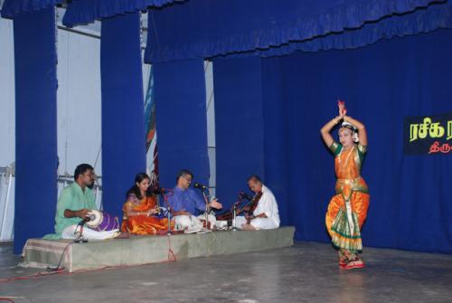 Gallery-2009-05-21Bharathanatiyam1