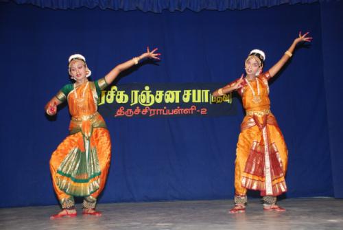 Gallery-2009-05-21Bharathanatiyam5