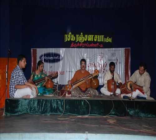 Gallery-2011-Instrument-Veenai Sivakumar-03