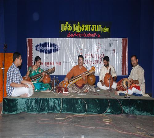 Gallery-2011-Instrument-Veenai Sivakumar-04