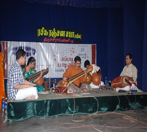 Gallery-2011-Instrument-Veenai Sivakumar-07