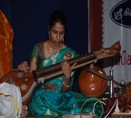 Gallery-2011-Instrument-Veenai Sivakumar-10