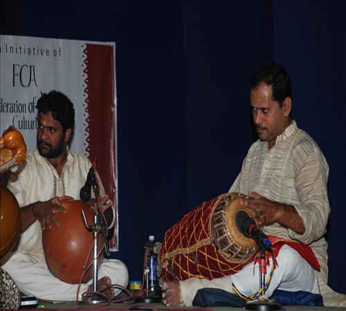 Gallery-2011-Instrument-Veenai Sivakumar-11