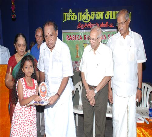 Gallery-2011-Lv14th-Inaugural Function-18