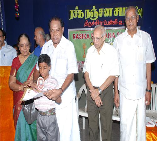 Gallery-2011-Lv14th-Inaugural Function-21