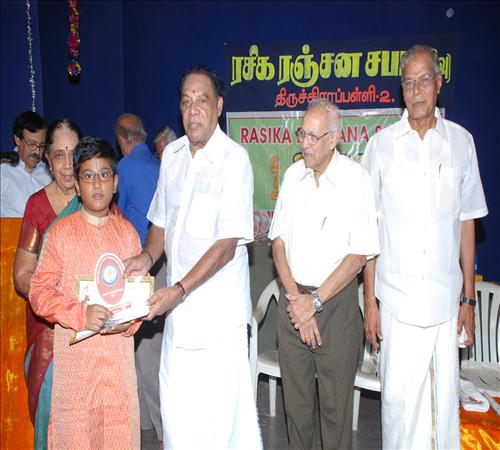 Gallery-2011-Lv14th-Inaugural Function-27