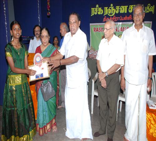 Gallery-2011-Lv14th-Inaugural Function-30