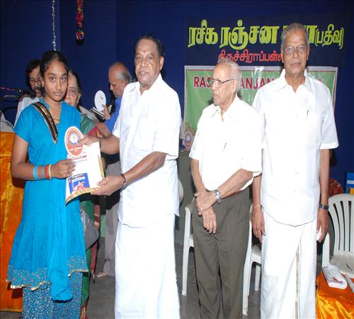 Gallery-2011-Lv14th-Inaugural Function-31