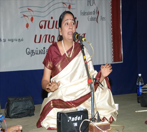 Gallery-2011-Vocal-Dr.Subashini Parthasarathi-01