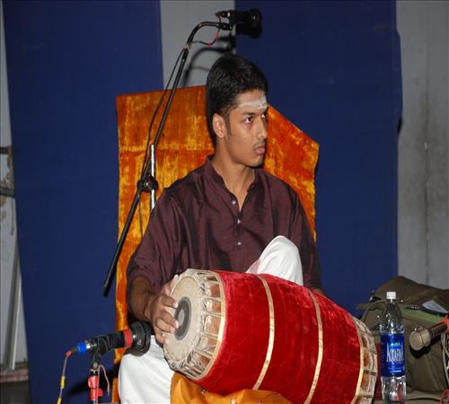 Gallery-2011-Vocal-Maharajapuram S.Srinivasan-Sumesh S.Narayanan Mir