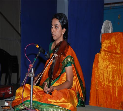 Gallery-2011-Vocal-S K S Chaitra Sairam-ANUTHAMAMURALI VIO