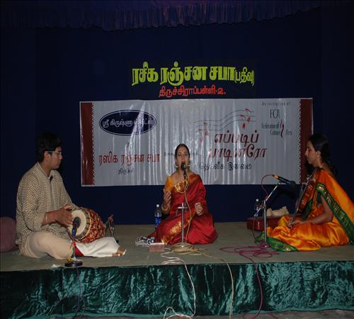 Gallery-2011-Vocal-S K S Chaitra Sairam-CHAITRRASAIRAM G1