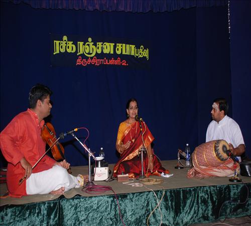 Gallery-2011-Vocal-Varalakshmi Ananthakumar-08