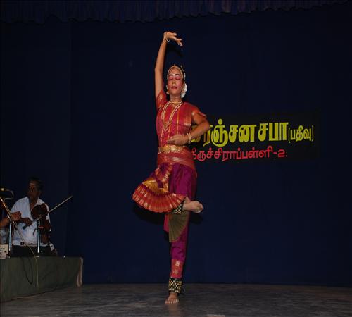 Gallery-2012-Dance-R Krithika-09