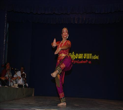 Gallery-2012-Dance-R Krithika-13