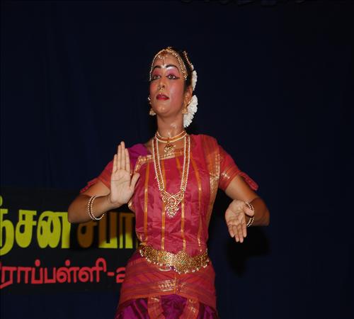 Gallery-2012-Dance-R Krithika-16