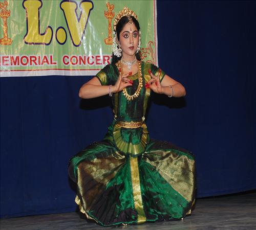 Gallery-2012-Dance-Smitha Madav-01