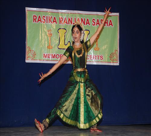 Gallery-2012-Dance-Smitha Madav-02