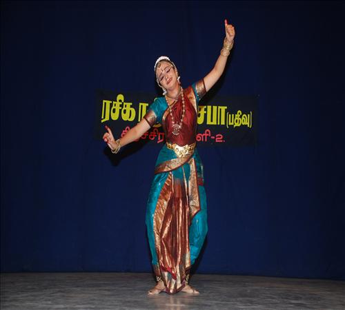 Gallery-2012-Dance-Vanthitha Mohan-04