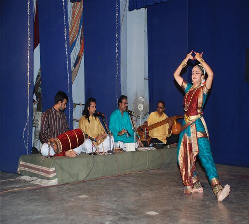 Gallery-2012-Dance-Vanthitha Mohan-08