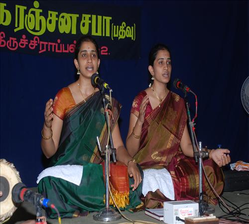 Gallery-2012-Vocal-Archana  Aarthi-01