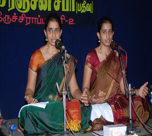 Gallery-2012-Vocal-Archana  Aarthi-06