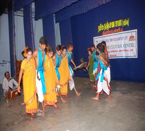 Gallery-2013-Folk Dance-15