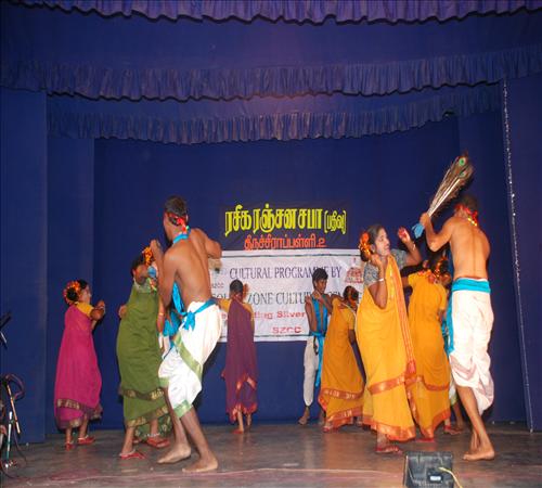 Gallery-2013-Folk Dance-16