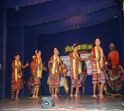 Gallery-2013-Folk Dance-22