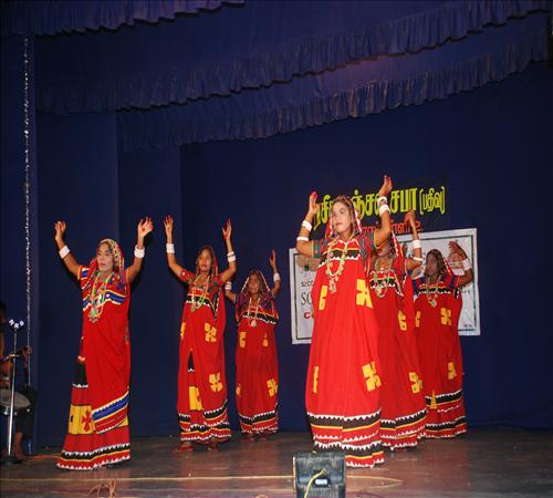 Gallery-2013-Folk Dance-47